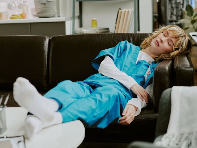 नाइट ड्यूटी पर सोती थी नर्स, 4 घंटे की नींद लेती थी मजे, खुला राज...