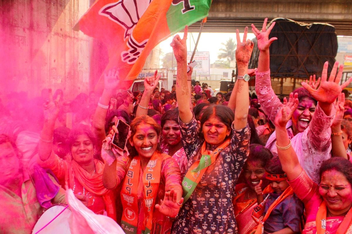 ठाकरे भाइयों के हाथ से BMC तो निकला ही BJP का कहां-कहां खिला कमल कांग्रेस के हाथ से क्या-क्या फिसला 29 निगमों का पूरा हाल