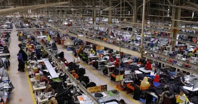 बांग्लादेश की गारमेंट इंडस्ट्री ठप होने के कगार पर पहुंच गई है.(Image:Reuters)