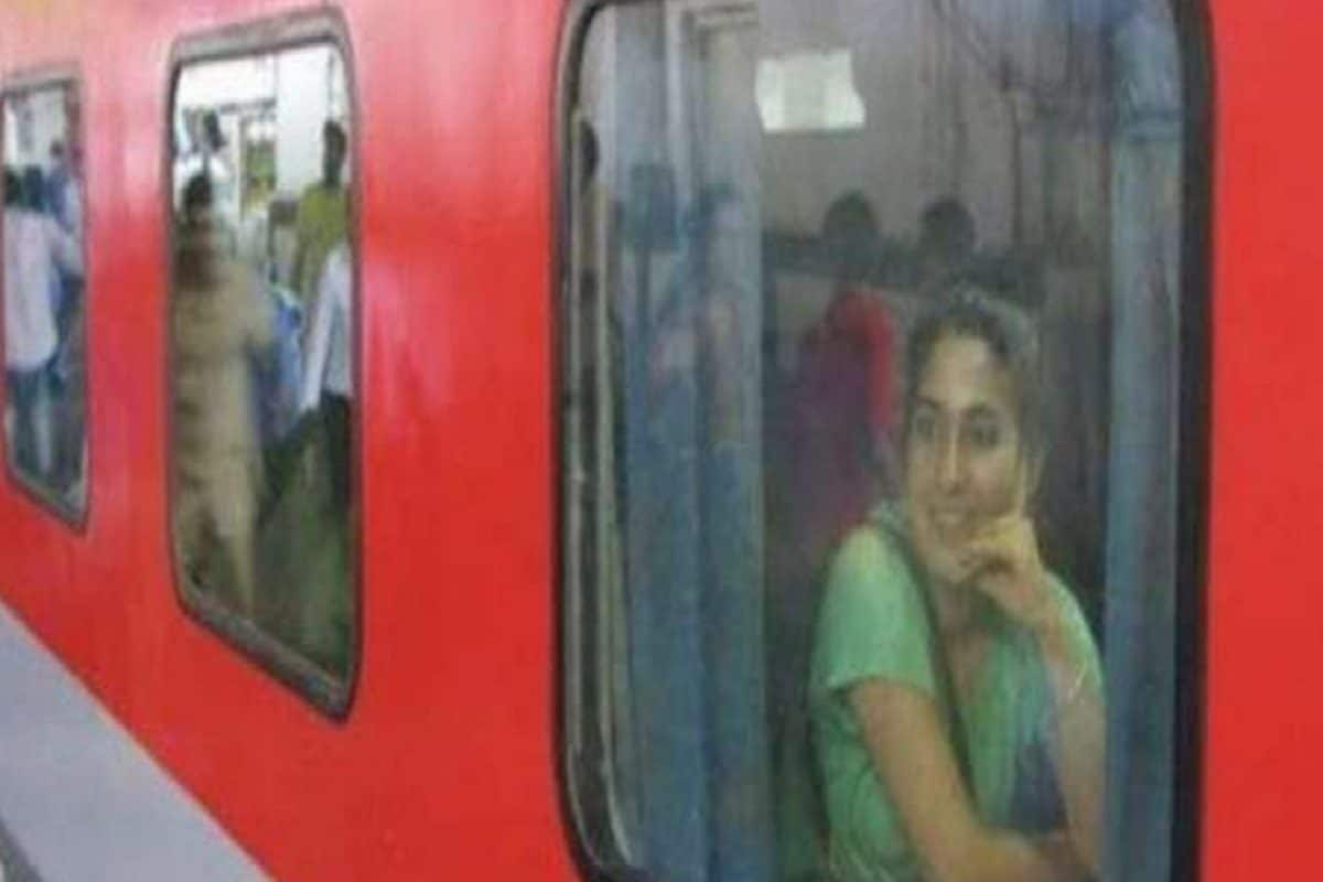 ट्रेन के लेट होने पर यात्रियों को क्‍यों परोसी जाती है खिचड़ी जानें अंदर की बात