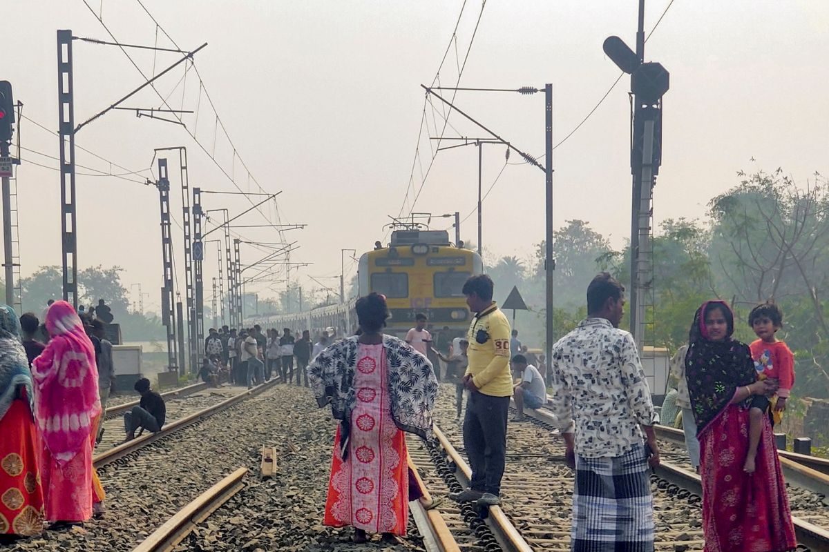 बेलडांगा में केंद्रीय बलों की तैनाती का आदेश डीएम-एसपी को हाईकोर्ट की फटकार- अब हिंसा हुई तो कड़ा एक्शन लेंगे