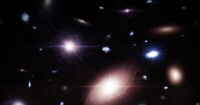 वैज्ञानिकों ने 8,000 आस-पास की गैलेक्सी में एक्टिव गैलेक्टिक न्यूक्लिआई (AGN) की अब तक की सबसे व्यापक जनगणना पूरी की है. (फोटेा : CfA/ Melissa Weiss)