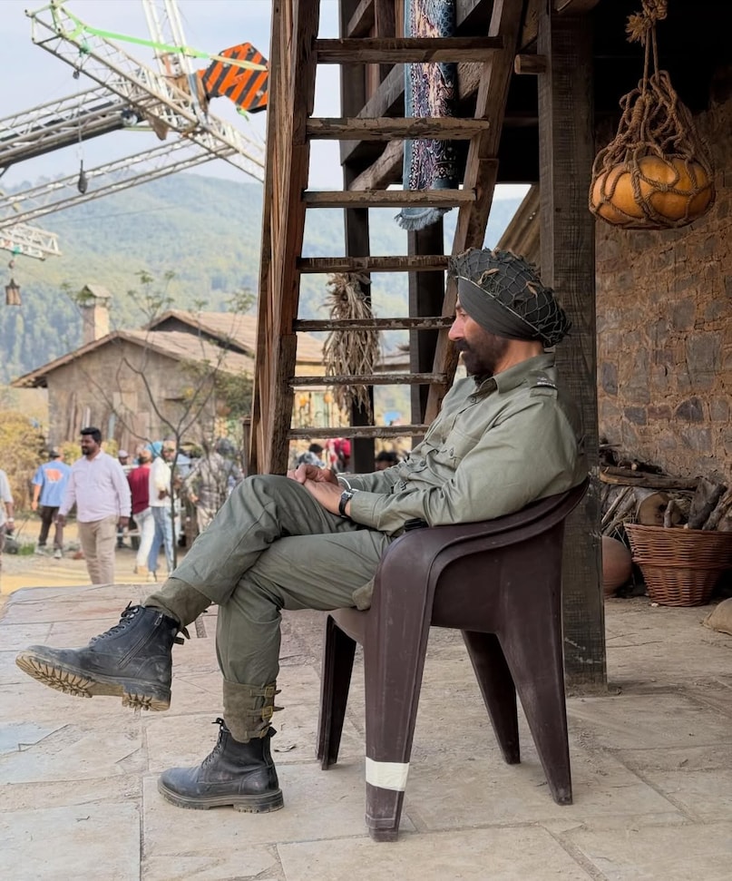 Border 2 Movie Release Date, बॉर्डर 2 रिलीज डेट, Border 2 Shooting Photos, बॉर्डर 2 शूटिंग फोटोज, Sunny Deol Border 2 BTS, सनी देओल बॉर्डर 2 बीटीएस, Border 2 Unseen Images, बॉर्डर 2 अनदेखी तस्वीरें, Varun Dhawan Diljit Dosanjh Border 2, वरुण धवन दिलजीत दोसांझ बॉर्डर 2 Border 2 Movie Release Date, बॉर्डर 2 रिलीज डेट, Border 2 Shooting Photos, बॉर्डर 2 शूटिंग फोटोज, Sunny Deol Border 2 BTS, सनी देओल बॉर्डर 2 बीटीएस, Border 2 Unseen Images, बॉर्डर 2 अनदेखी तस्वीरें, Varun Dhawan Diljit Dosanjh Border 2, वरुण धवन दिलजीत दोसांझ बॉर्डर 2