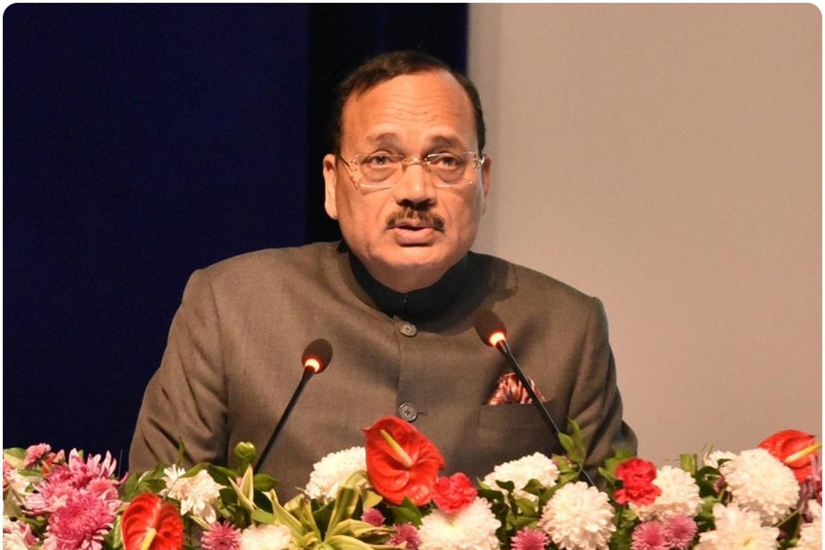 कानून हमेशा वैसा नहीं दिखता जैसा CJI सूर्यकांत ने लॉ स्टूडेंट्स को बताया समझदारी और ज्ञान का फर्क