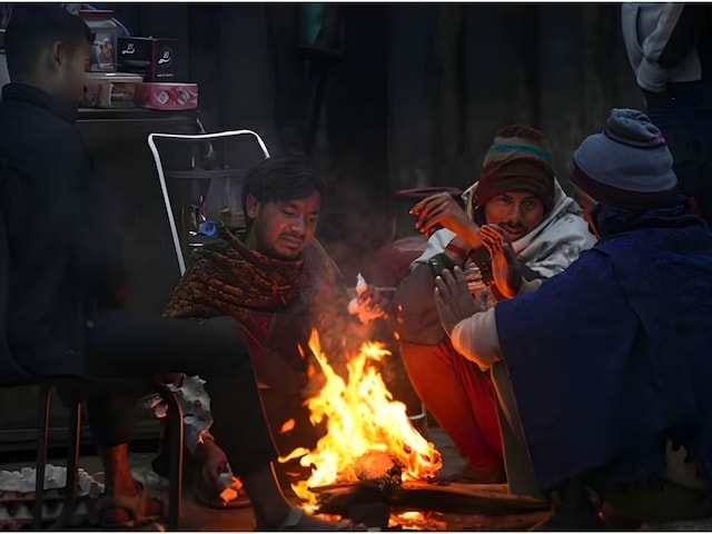 दिल्ली में छटा कोहरा, बढ़ी ठंड, यूपी-बिहार में शीतलहर, IMD ने जारी किया अलर्ट