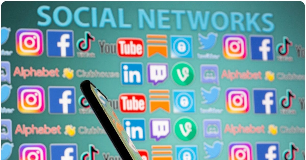 जीमेल, फेसबुक, इंस्टाग्राम, नेटफ्लिक्स और... 140000000 से अधिक यूजरनेम और पासवर्ड लीक, कहां गया 96 GB डाटा?