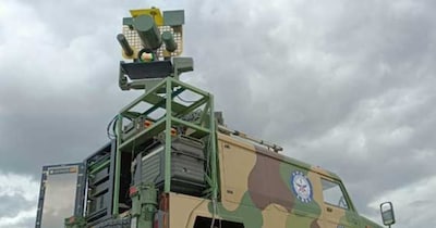 DRDO का स्वदेशी D4 सिस्टम ड्रोन को डिटेक्ट, डिनाई और डिस्ट्रॉय करता है. (फोटो  PTI)