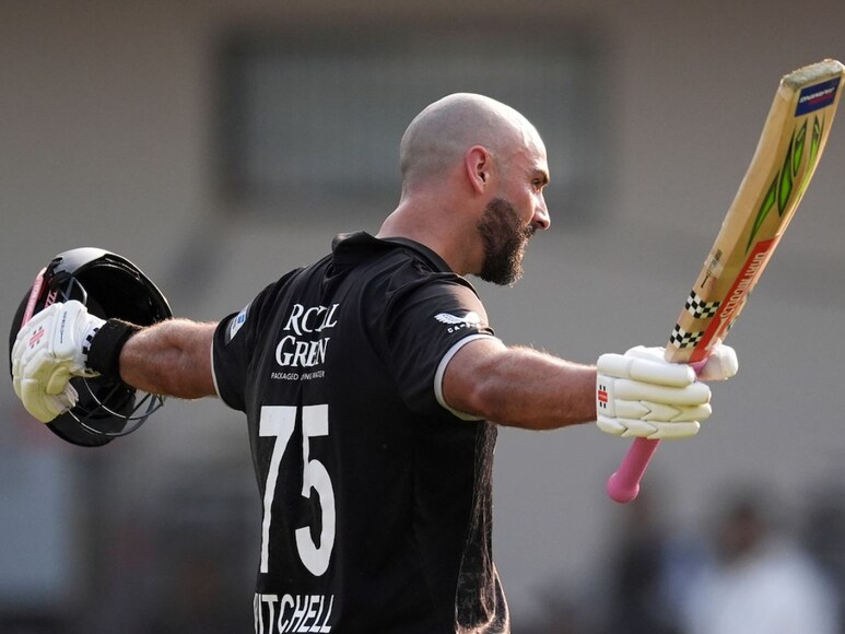 Daryl Mitchell hundred