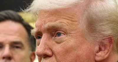 डोनाल्ड ट्रंप ने अपने दूसरे कार्यकाल में क्रिप्टो, रियल एस्टेट और टैरिफ रणनीति से अरबों डॉलर कमाए. (Image:Reuters)