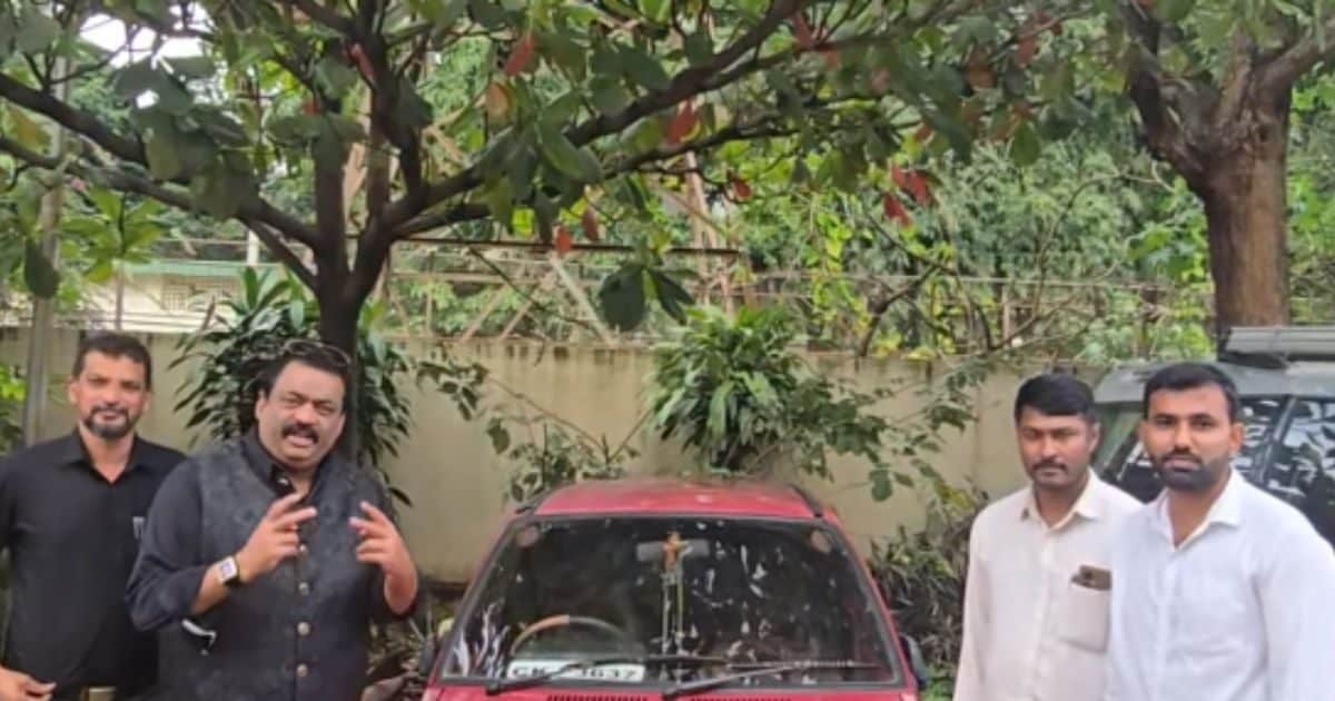 If you are rich then it is like this…this gentleman bought Khatara Maruti 800 for ₹ 10 lakh! Remembered 27 years old love