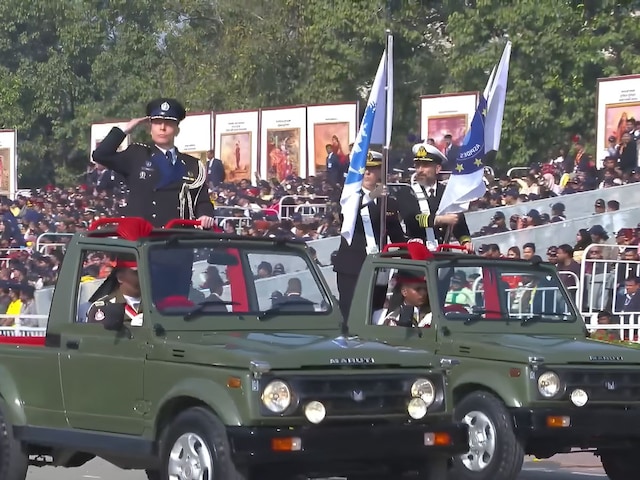 गणतंत्र दिवस परेड में तिरंगे के साथ क्यों लहराता दिखा यूरोपीय यूनियन का झंडा?