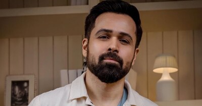 नई दिल्ली: फिल्म 'हक' में इमरान हाशमी के काम की तारीफ हो रही है. दूसरी ओर, यामी गौतम अपने अभिनय के लिए सराही जा रही हैं. इस बीच, इमरान हाशमी ने फिल्म इंडस्ट्री की कड़वी सच्चाई और दर्शकों की पसंद-नापसंद को बखूबी समझाया है.  उन्होंने 'अल्फा मस्क्युलिनिटी' और 'वोक कल्चर' को लेकर बहस पर अपना बेबाक नजरिया पेश किया है. (फोटो साभार: Instagram@therealemraan)