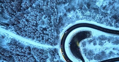 यूरोप माइनस 12 डिग्री में जमा! रेल-हवाई सेवा ठप, अगले 48 घंटे खतरनाक.