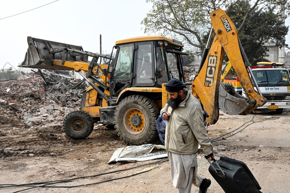 Turkman Gate Violence: कौन है वो शख्स जिसने तुर्कमान गेट पत्थरबाजी पर दर्ज कराई FIR आखिर क्या हुआ था रात 1240 पर