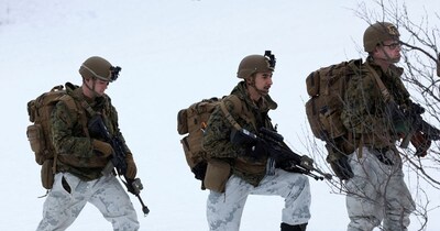 ग्रीनलैंड में एक्‍सरसाइज करते नाटो के सैन‍िक.  (File Photo)