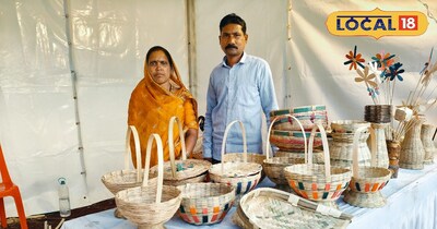 उमाशंकर अपनी पत्नी डोलमणि के साथ बनाते बांस की वस्तुएं 