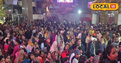 न्यू ईयर के मौके पर पटना में जुटी लोगो की भीड़ 