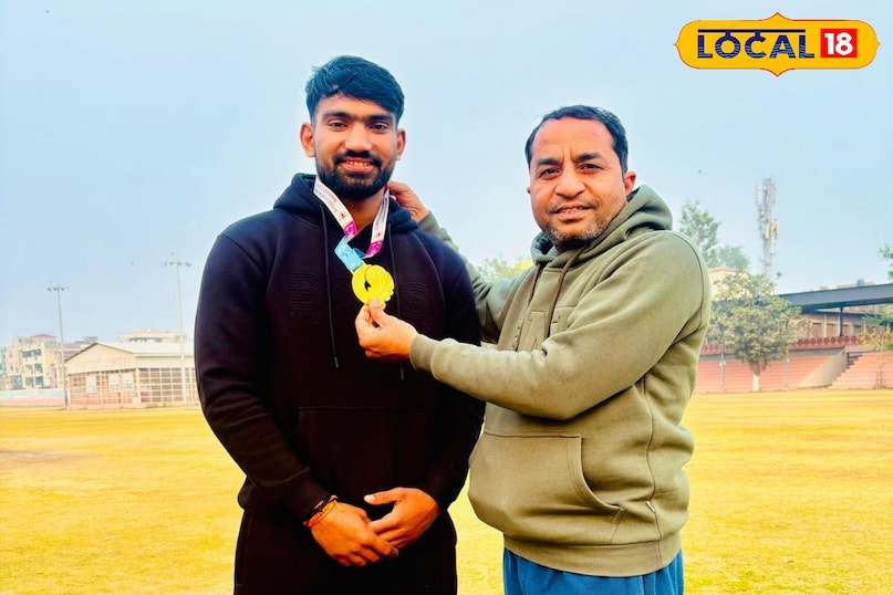 विकास यादव 