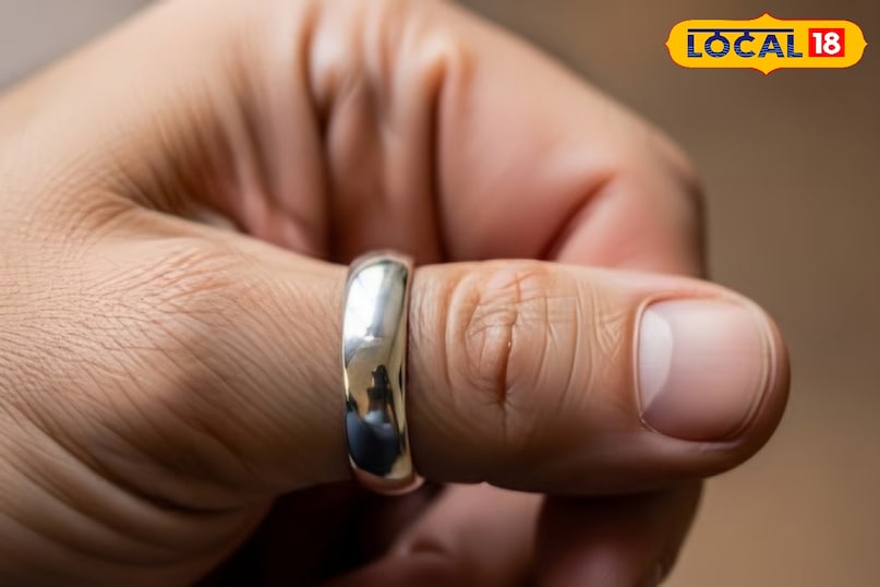 Silver ring wearing rules