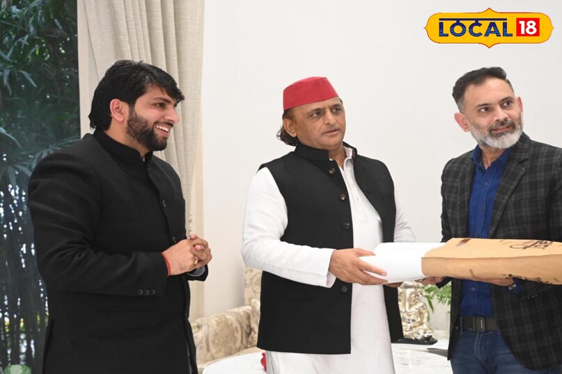 उत्तर प्रदेश, मेरठ विद्यार्थी खादी भंडार, समाजवादी पार्टी, राष्ट्रीय अध्यक्ष अखिलेश यादव, कालाकोट, पसंद, लोकल- 18,Uttar Pradesh, Meerut Student Khadi Store, Samajwadi Party, National President Akhilesh Yadav, Kalakot, Choice, Local- 18