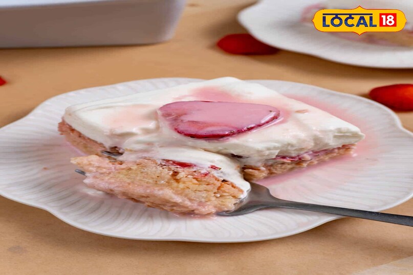 पॉकेट-फ्रेंडली और क्लासिक आबिड्स का नैंतारा किफायती और ताज़े स्वादों के लिए मशहूर नैंतारा स्ट्रॉबेरी प्रेमियों की पहली पसंद बना हुआ है। यहां की खास डिश स्ट्रॉबेरी ट्रेस लेचेस, स्ट्रॉबेरी डिलाइट, चॉकलेट ब्राउनी है जिसकी कीमत 79 रुपए से शुरू है लोकेशन बोगुलकुंटा एक्स रोड, आबिड्स। पॉकेट-फ्रेंडली और क्लासिक आबिड्स का नैंतारा किफायती और ताज़े स्वादों के लिए मशहूर नैंतारा स्ट्रॉबेरी प्रेमियों की पहली पसंद बना हुआ है। यहां की खास डिश स्ट्रॉबेरी ट्रेस लेचेस, स्ट्रॉबेरी डिलाइट, चॉकलेट ब्राउनी है जिसकी कीमत 79 रुपए से शुरू है लोकेशन बोगुलकुंटा एक्स रोड, आबिड्स।