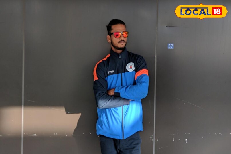 shabir bashir khan, shabir khan siwan cricketer, shabir khan bihar crickter, shabir khan siwan bihar team, shabir khan bihar player, bihar vs manipur final match, vijay hazare trophy final, bihar cricket team, siwan cricketer shabir khan, bihar fast bowler shabir khan, vijay hazare plate group final match, शाबीर बशीर खान, शाबीर खान सीवान, शाबीर खान विजय हजारे ट्रॉफी, शाबीर खान सीवान खिलाड़ी, बिहार बनाम मणिपुर फाइनल, विजय हजारे ट्रॉफी फाइनल मैच, बिहार क्रिकेट टीम, सिवान क्रिकेटर शाबीर खान, बिहार तेज गेंदबाज, , विजय हजारे प्लेट ग्रुप फाइनल 