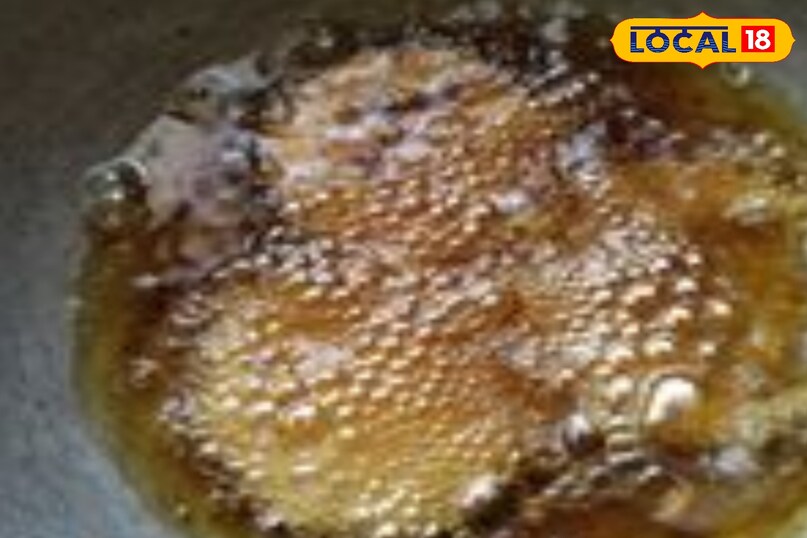 गरमागरम बाजरे का खटी मीठी पुवा नास्ते मे खा सकते है 