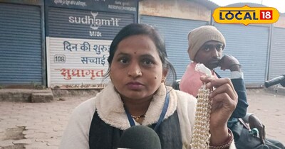 मनीषा ओर भी दिव्यांग महिलाओं को माला बनाने का रोजगार दे रही है
