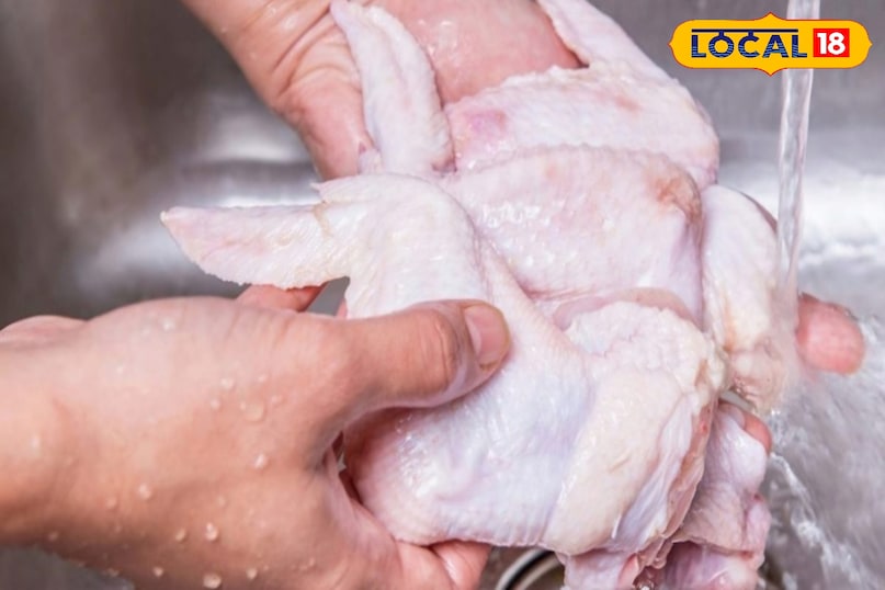 cleaning raw chicken