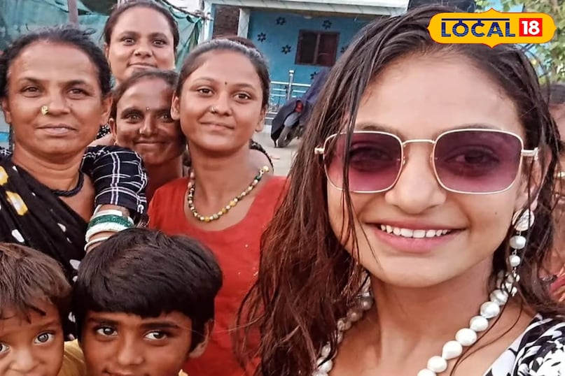 actress Monalisa, Viral girl Monalisa Bhosale, Khargone Famous Personality, Bollywood Actress Monalisa, The Diary of Manipur Film, Inspirational Story, local18, khargone letest news, Madhya Pradesh hindi news 