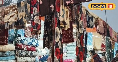 पिकनिक स्पॉट शीतल महोत्सव में लगी दुकानें 