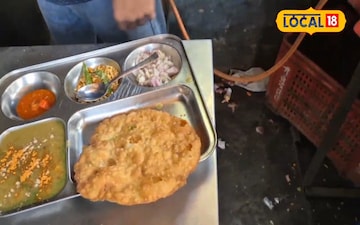 दाल पकवान खाने के लिए सुबह नाश्ते की दुकानों पर भारी भीड़ जमा हो होती है