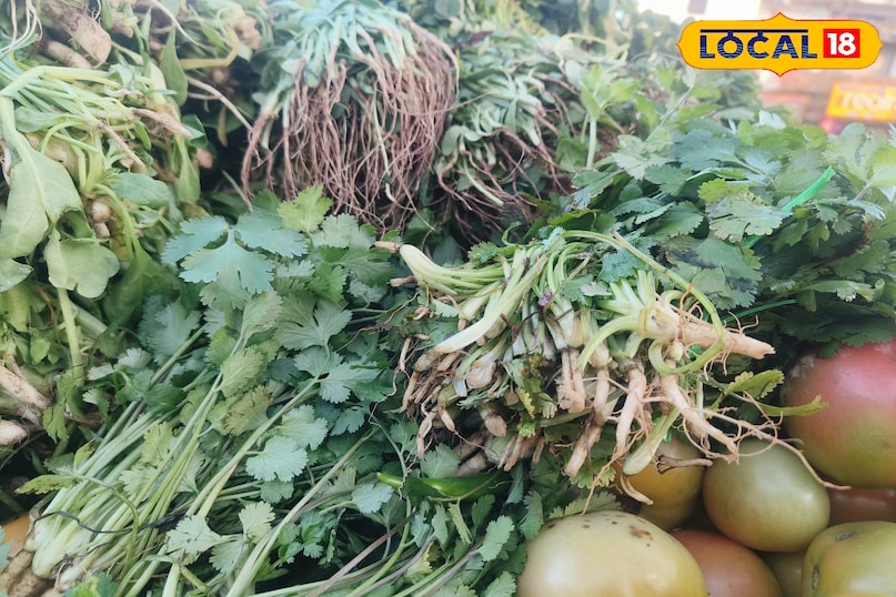 Store in an airtight container with a tissue Store in an airtight container with a tissue