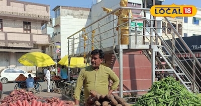 विजय मोरे अपनी दुकान पर ग्राहकों को आवाज लगाते हुए 