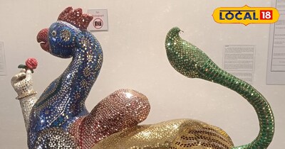 लाख की कला से बना नवगुंजन प्राणी। 