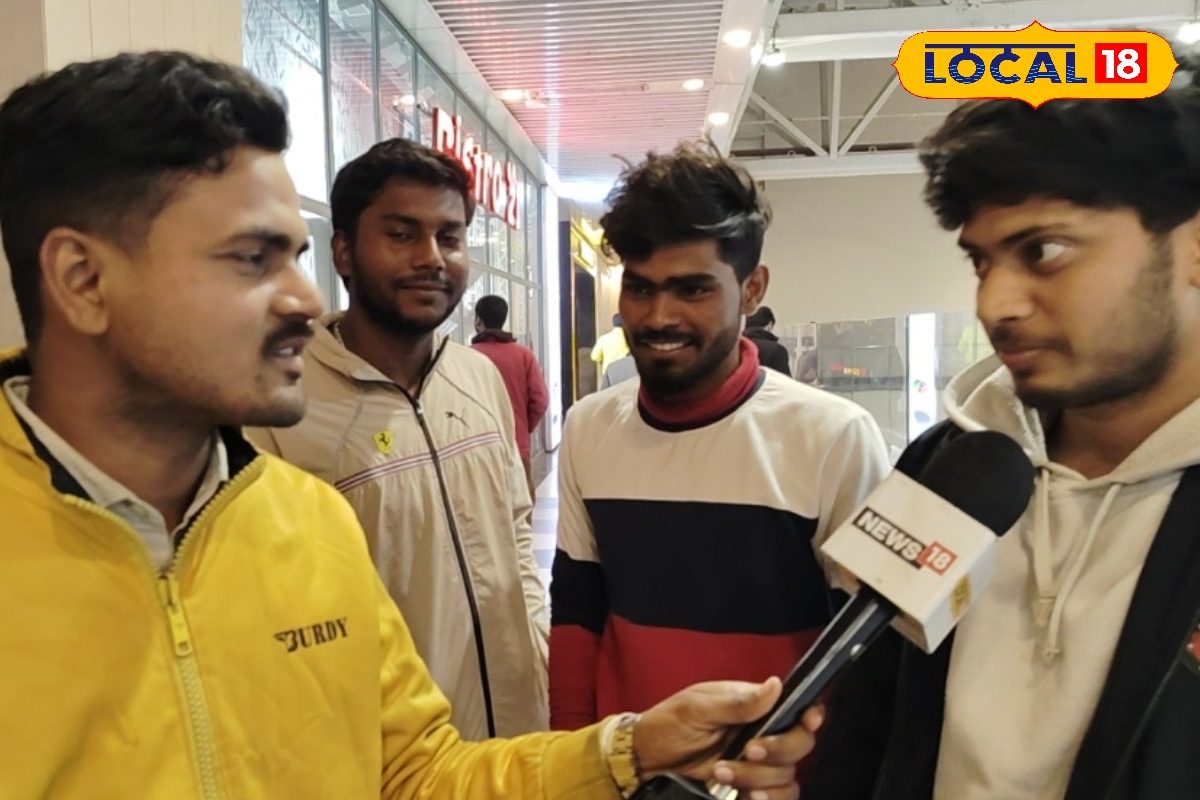 Border 2: ग्रेटर नोएडा के लोगों को कैसी लगी 'बॉर्डर 2’? पढ़ लें Public Review