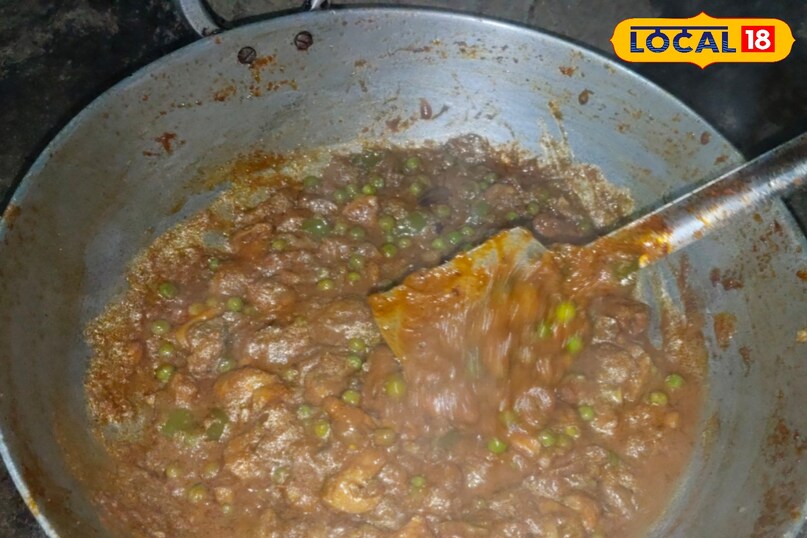 आपका शाही पनीर त्यार है 