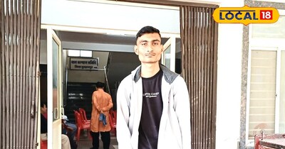 जानकारी देते लोकेश कटारे 