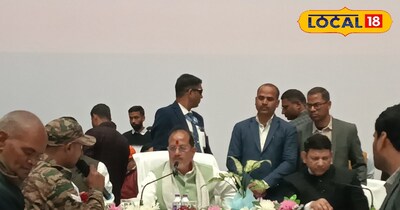 अविलंब कारवाई करते हुए आमस अंचलाधिकारी को निलंबित करने का आदेश दिया है. 