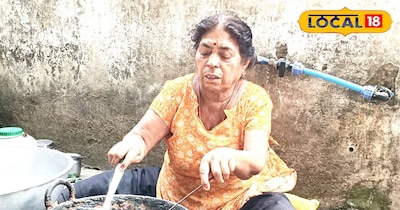 जानकारी देती महिला 