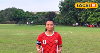 फुटबॉल प्लेयर 