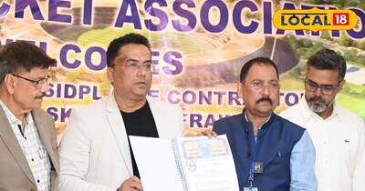 मोइनुल हक स्टेडियम के पुनर्निर्माण के लिए निर्माण एजेंसी के साथ हुआ करार 