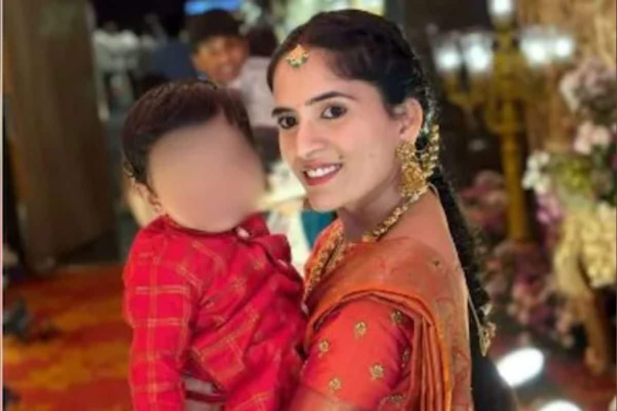 मायके गई थी महिला 10 महीने के बेटे संग कमरे में हो गई बंद दरवाजा तोड़कर घुसा पति तो खिसक गई पैरों तले जमीन