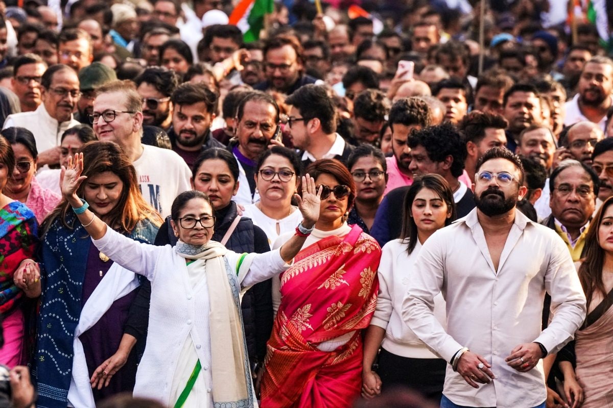 I-PAC रेड: ED ने आर्टिकल 32 के तहत ही क्यों खटखटाया SC का दरवाजा क्या होता है कैविएट जो ममता सरकार ने लगाया