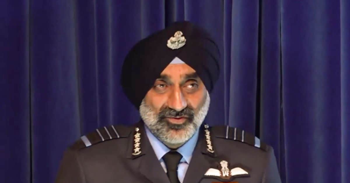 इराक और वेनेजुएला से दुनिया ले सबक, IAF चीफ बोले- सिर्फ ताकत होना काफी नहीं, उसे इस्तेमाल करने का दम भी जरूरी!