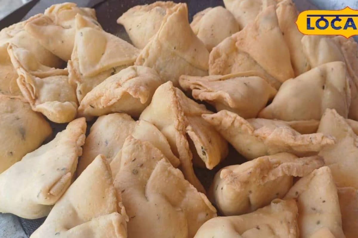 Rampur Famous Samosa: रामपुर में यहां का समोसा है काफी मशहूर स्वाद ऐसा कि भीड़ खुद खिंची चली आती 25 साल से लोगों की पहली पसंद
