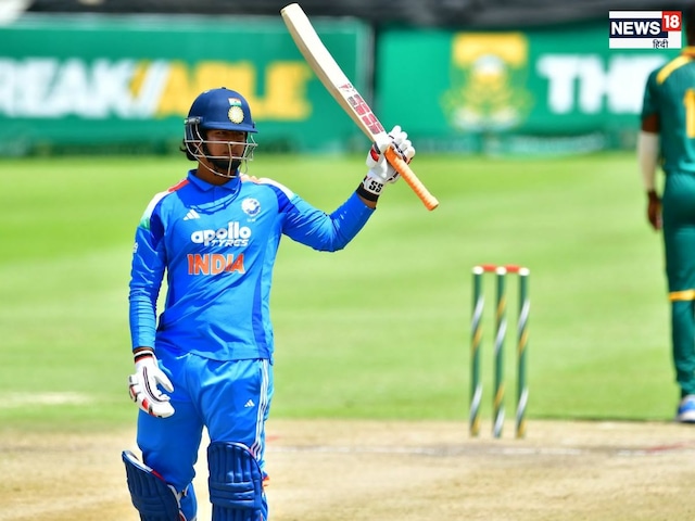 वैभव ने फिर मचाई तोड़फोड़, लगातार दूसरे मैच में फिफ्टी, छक्के-चौके की बारिश