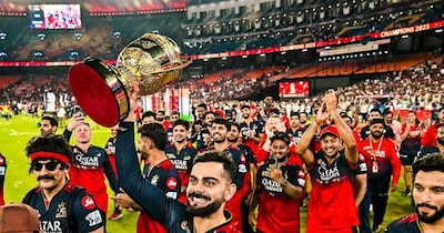 जून 2025 में आरसीबी ने आईपीएल ट्राफी जीती थी.