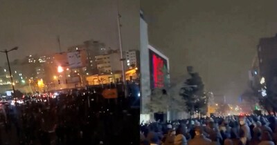 ईरान के मशहद शहर में कुछ इस तरह रव‍िवार को भी बवाल जारी रहा. (Reuters)