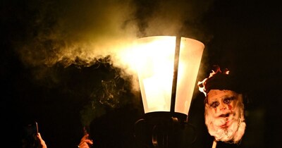 ईरान में बवाल बढ़ता जा रहा है, इसे लेकर लंदन में भी प्रदर्शन हुआ.